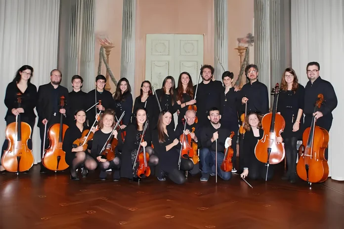 I musicisti d’archi della Scuola di musica Sarti