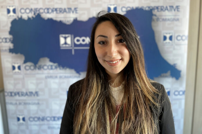 Foto di Gabriella Pirrello, responsabile dell'Ufficio per l'Innovazione Digitale di Confcooperative Emilia Romagna