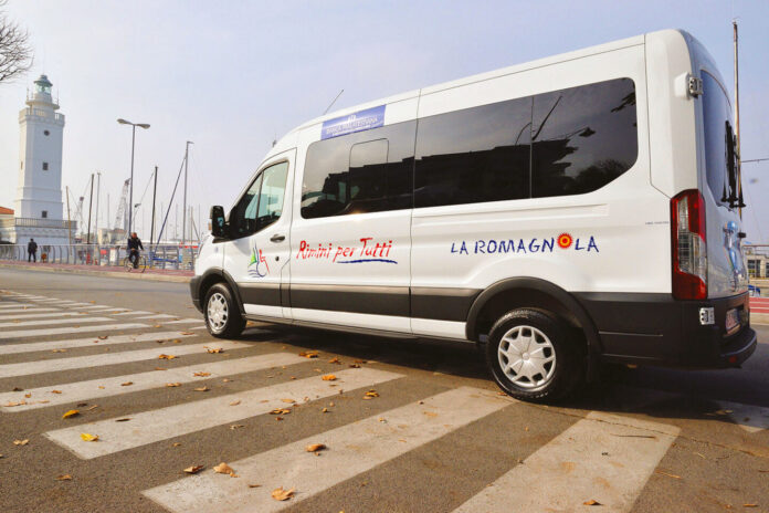 Un mezzo della cooperativa La Romagnola a Rimini