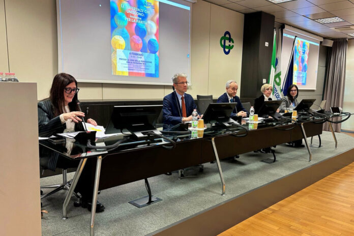 Il tavolo con i relatori dell'evento